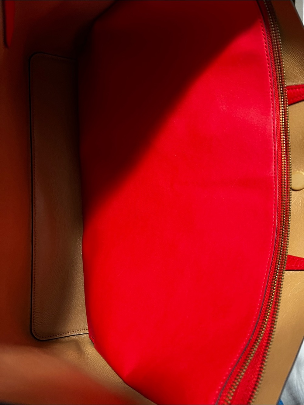 Tory Burch Red Pebbled Leather Tote with Gold Logo - Picture 7 of 8
